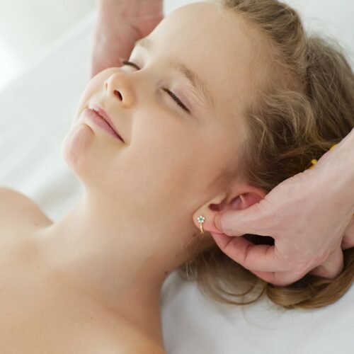 Rose oil massage I Children treatments in LaSpa
